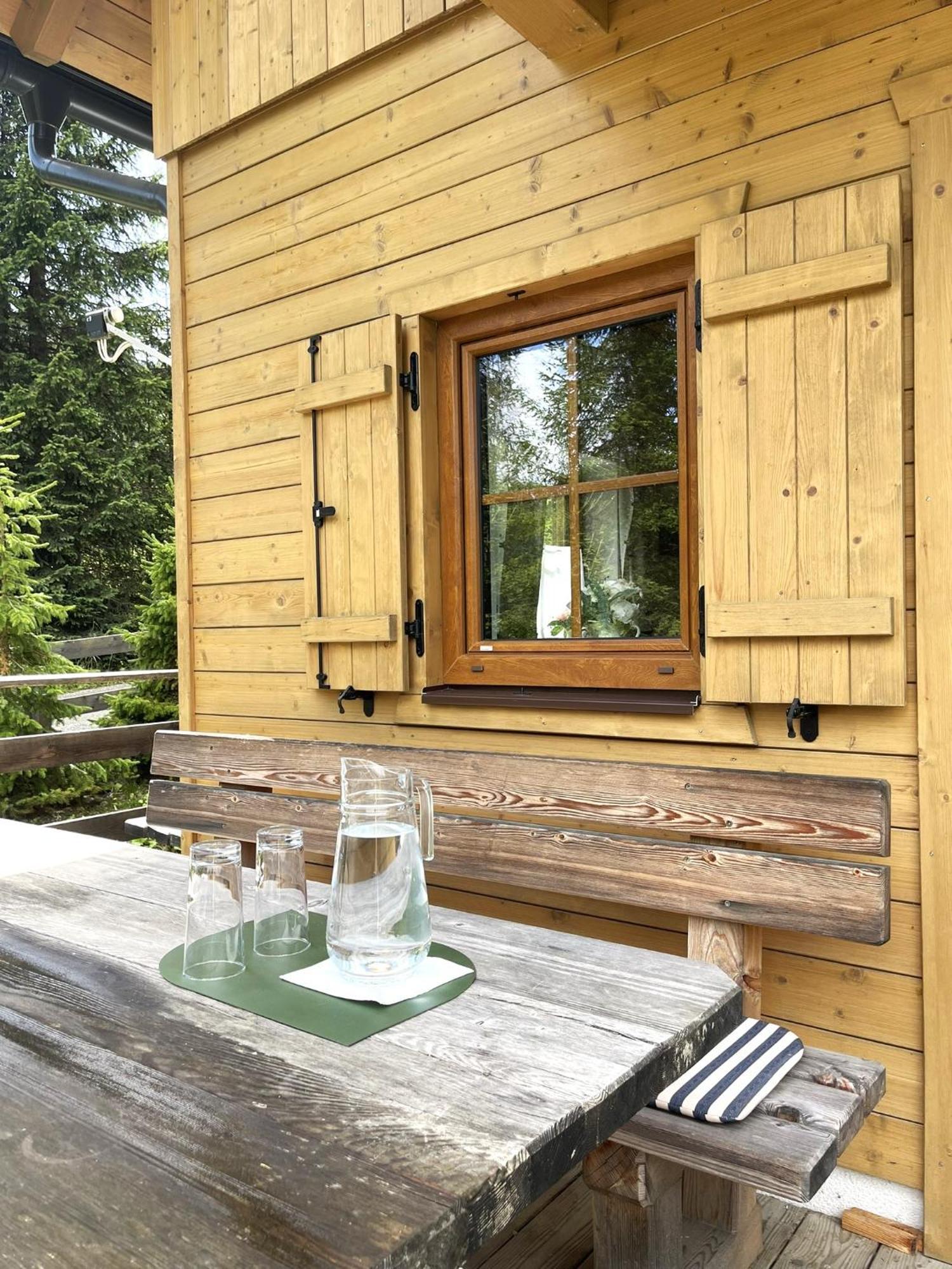 Almhuette-Flattnitz Villa Buitenkant foto